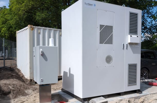 Project plaatsing zakelijke batterij